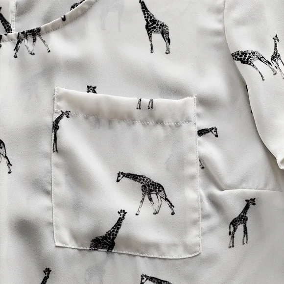 Torrid Ivory Giraffe Print Crepe Button Back Top - Picture 3 of 8